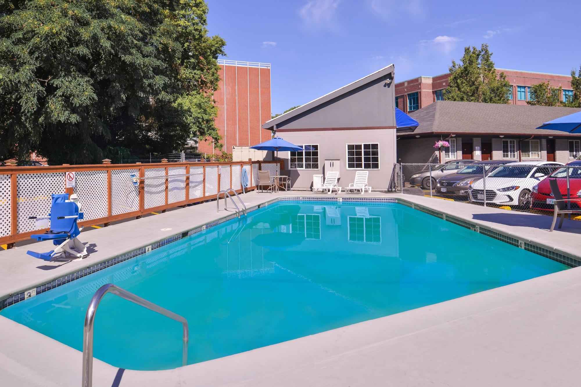 Travelodge By Wyndham Eugene Downtown/University Of Oregon Екстер'єр фото