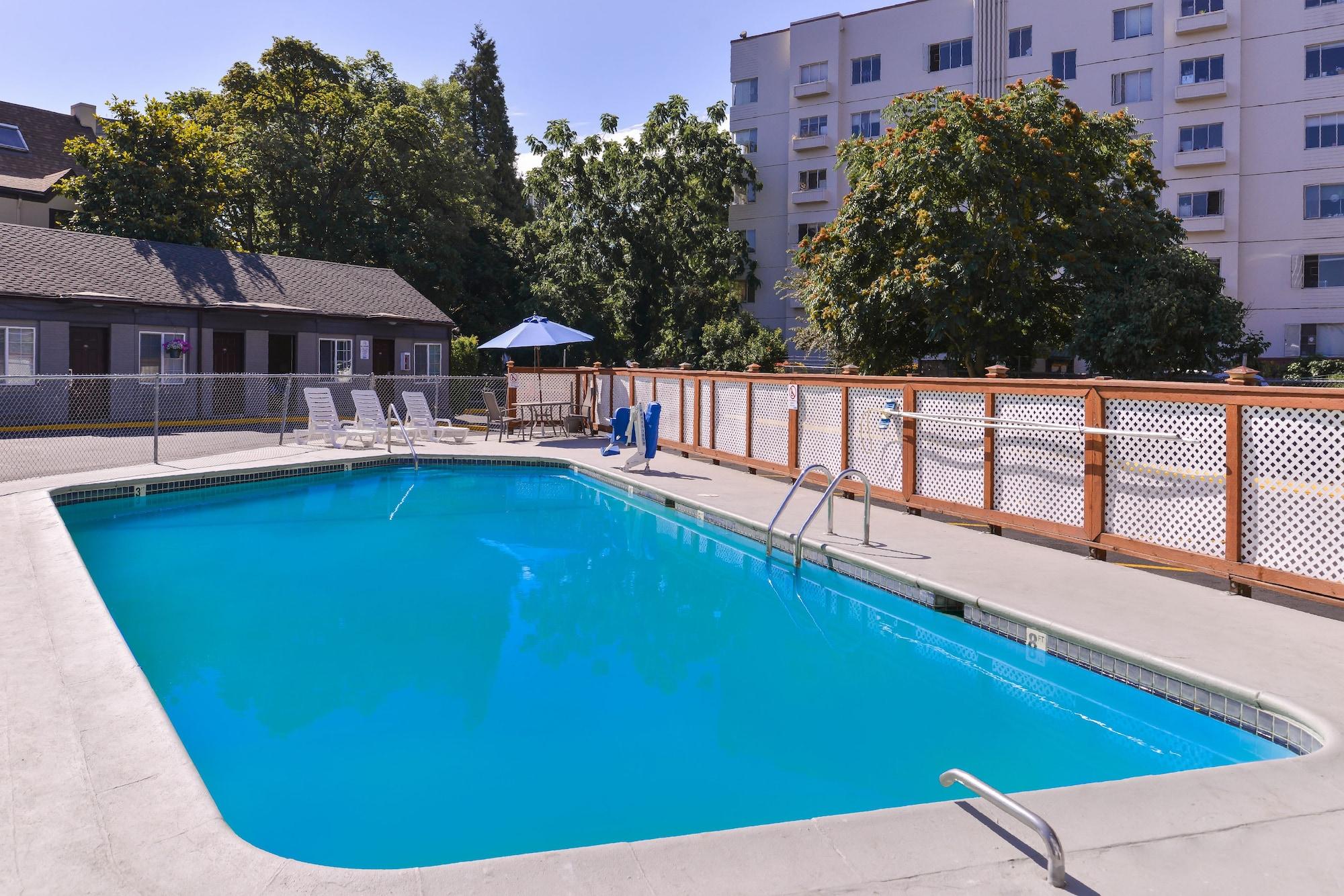 Travelodge By Wyndham Eugene Downtown/University Of Oregon Екстер'єр фото