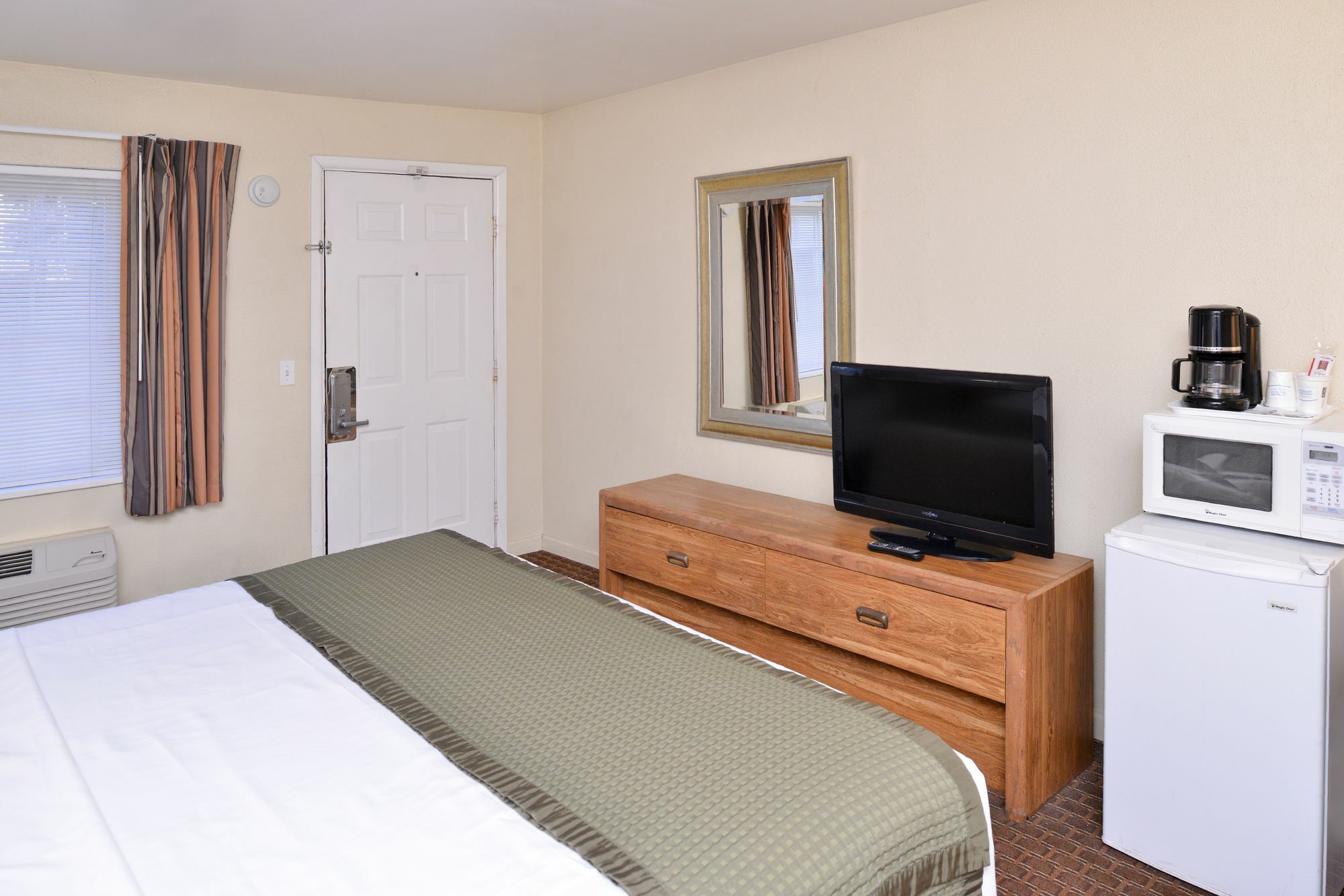 Travelodge By Wyndham Eugene Downtown/University Of Oregon Екстер'єр фото